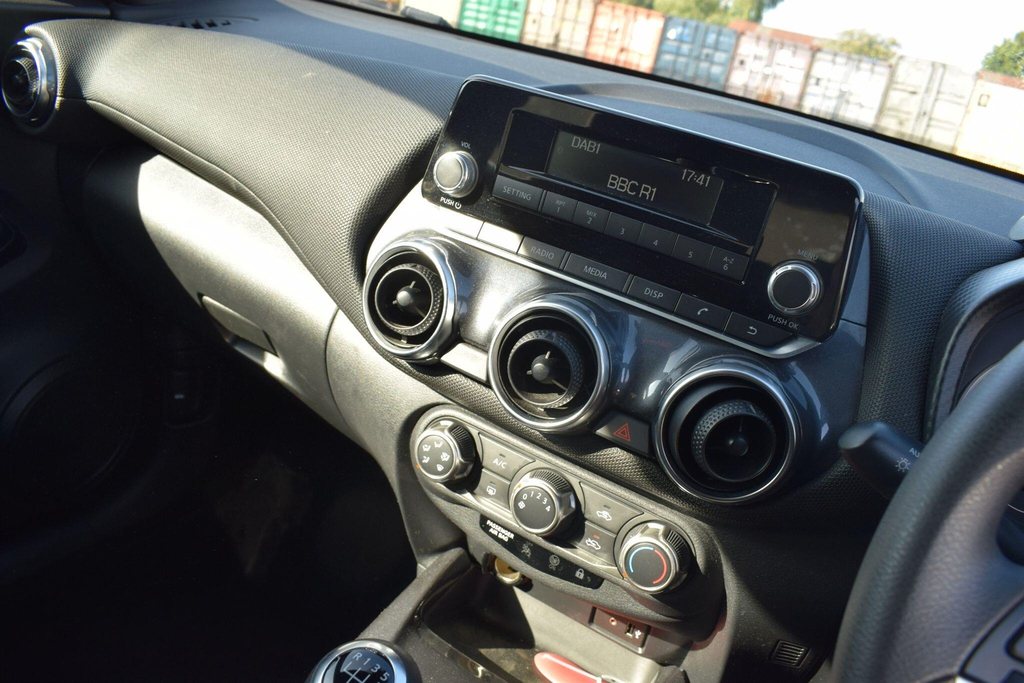 Nissan Juke 1.0 Dig-t Visia Euro 6 Ss Grey #4