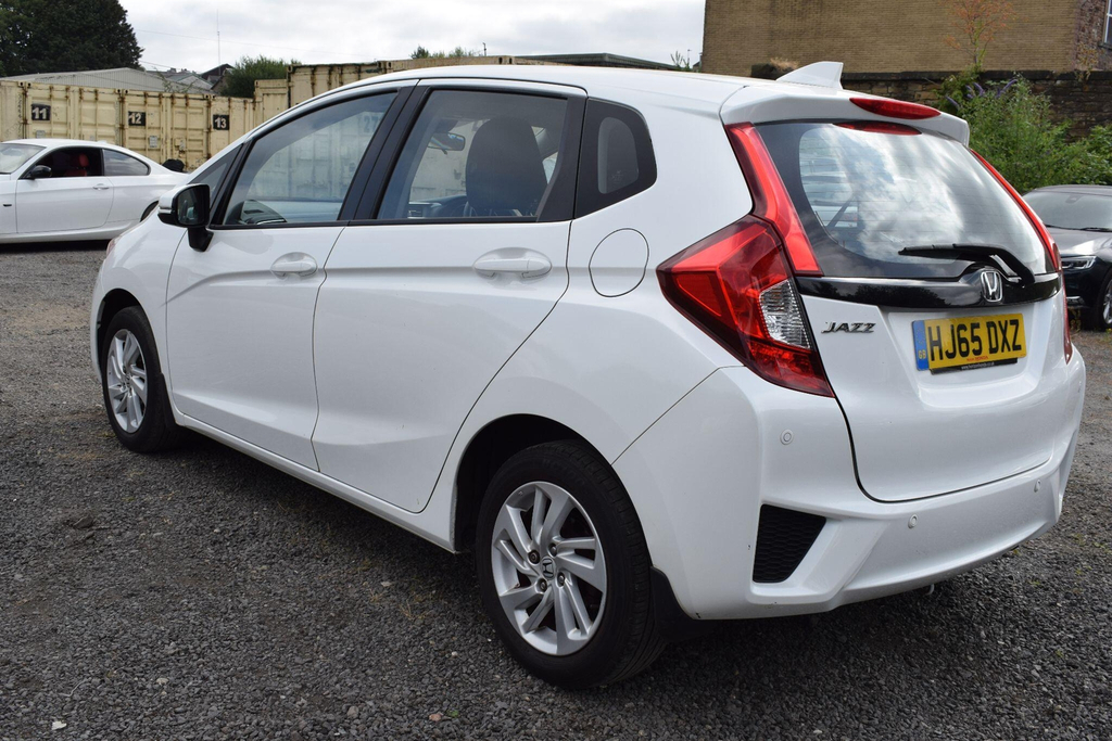 Honda Jazz 1.3 I-vtec Es Black #16