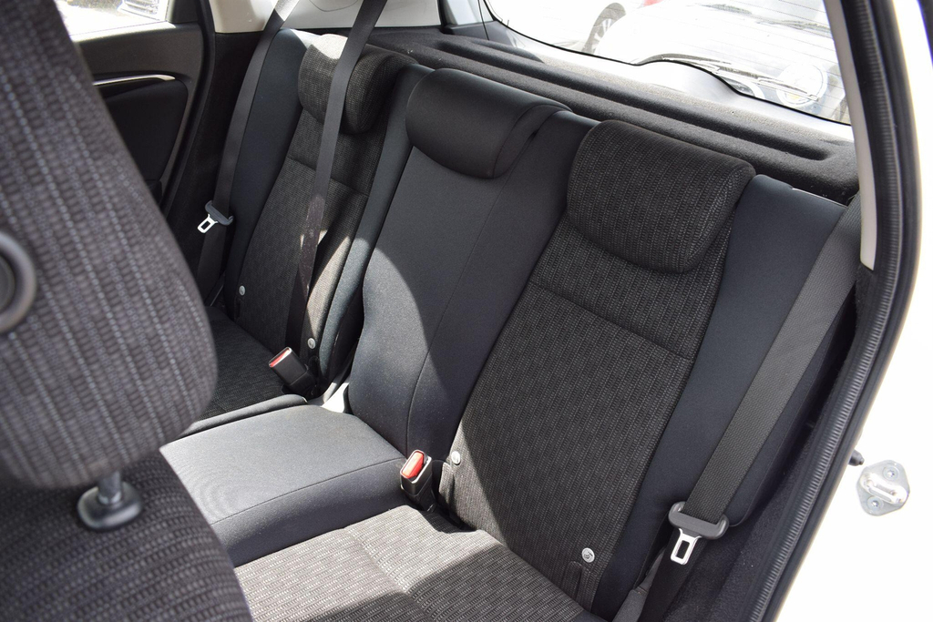 Honda Jazz 1.3 I-vtec Es Black #28
