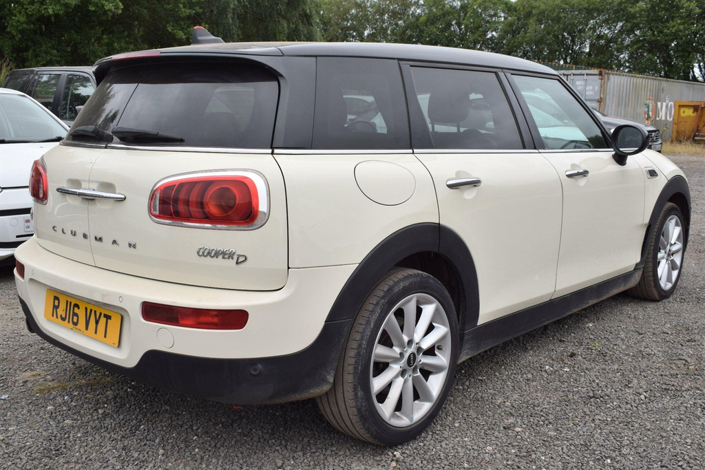 Mini Clubman 2.0 Cooper D Euro 6 Ss 6Dr White #2