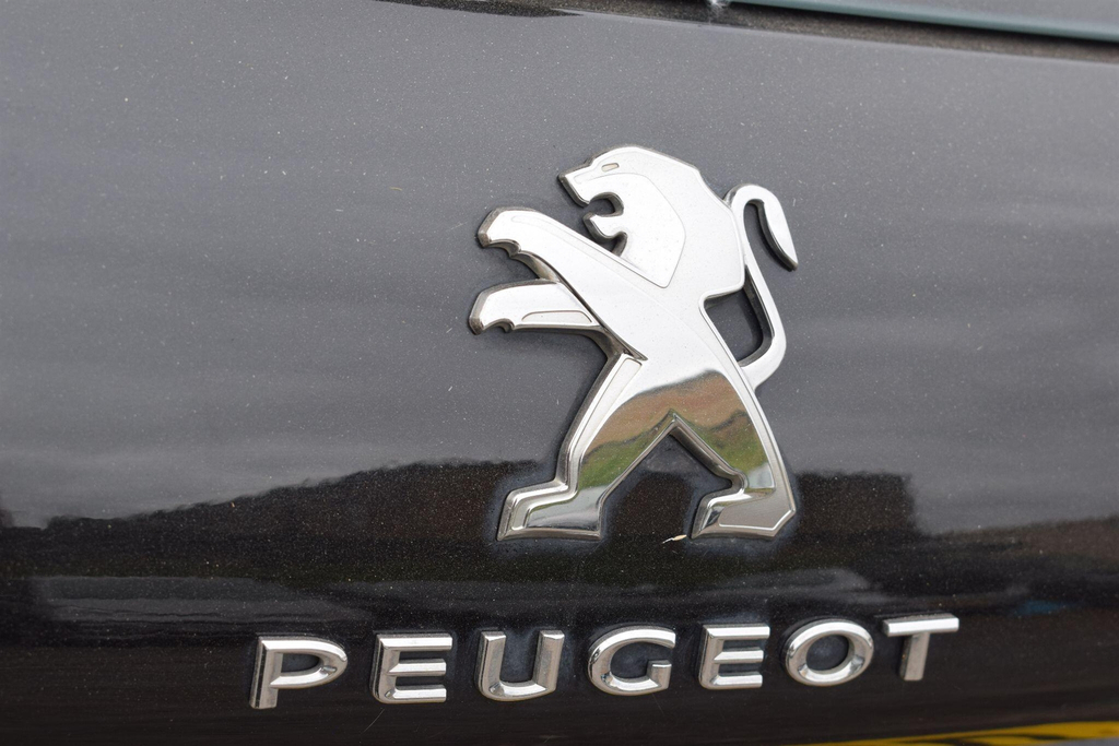Peugeot 2008 Hdi Active Grey #13