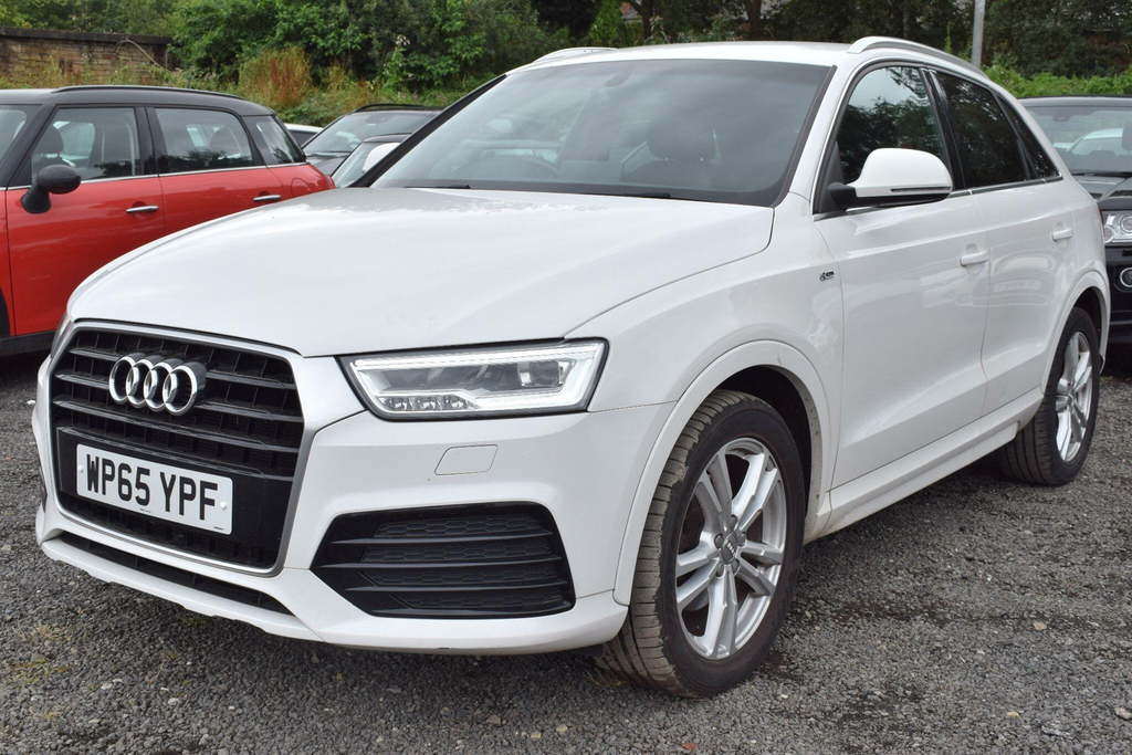 Audi Q3 Suv White #5