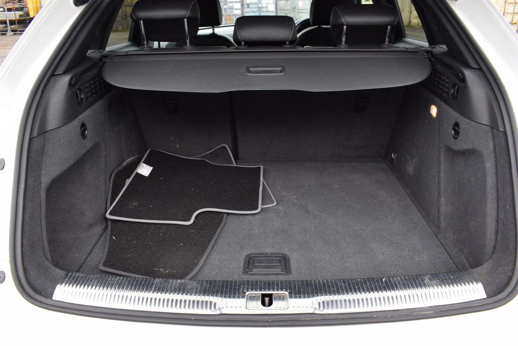 Audi Q3 Se 1.4 Tfsi Cylinder On Demand 150 Ps 6-Speed Blue #35