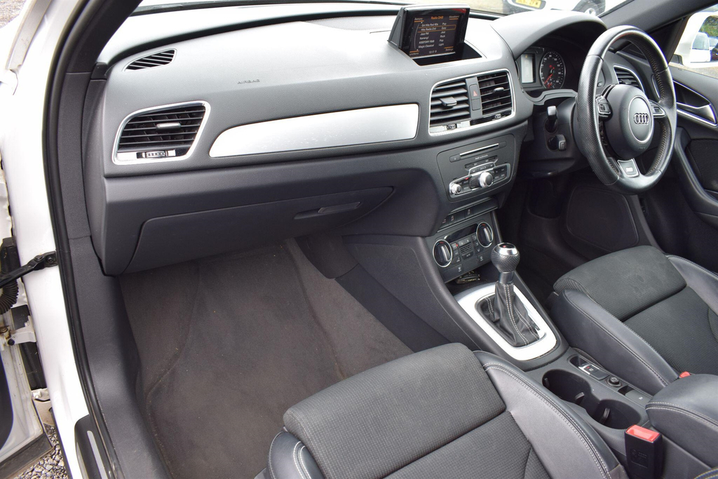 Audi Q3 Se 1.4 Tfsi Cylinder On Demand 150 Ps 6-Speed Blue #19