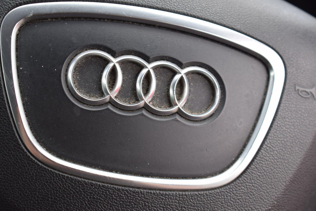 Audi A4 Saloon 2.0 Tdi Black Edition Quattro Euro 5 Ss Black #38