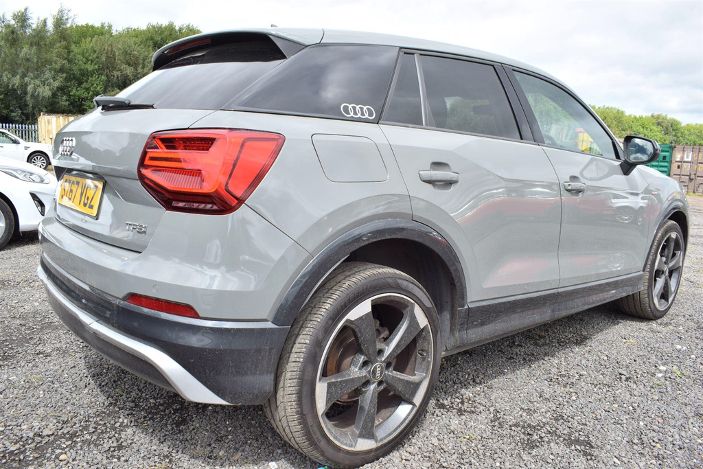 Audi Q2 1.4 Tfsi Cod Edition 1 Euro 6 Ss ST67VGZ Grey #2