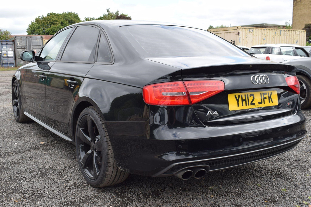Audi A4 Avant 3.0 Tdi Quattro Black Edition S Tronic 1 Black #12