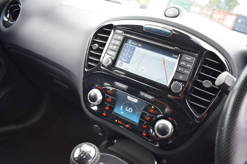 Nissan Juke 1.2 Dig-t N-connecta Euro 6 Ss Black #4