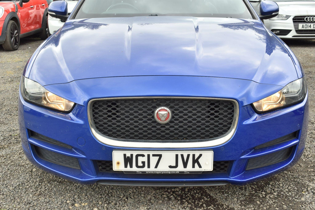 Jaguar XE 2.0D Prestige Euro 6 Ss Blue #6