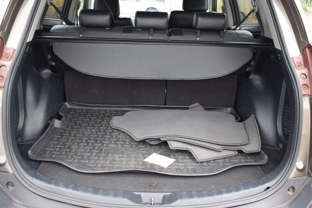 Toyota Rav 4 2.2 D-cat Invincible White #24