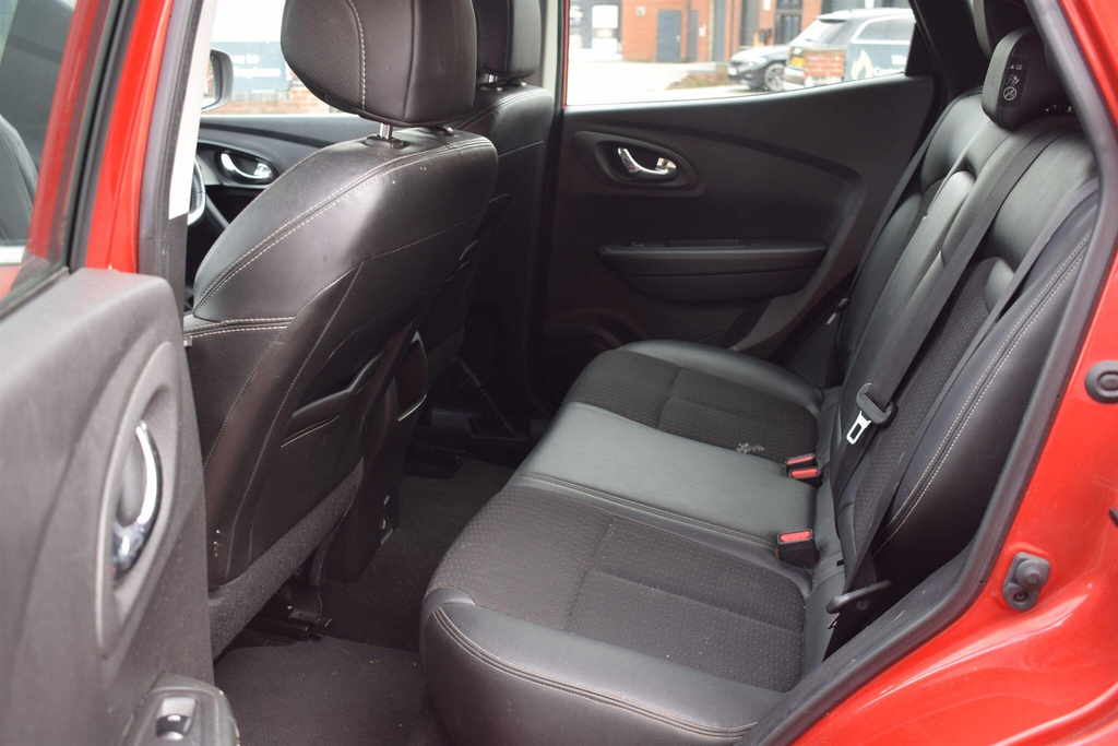 Renault Kadjar 2015 1.2 Tce Dynamique S Nav Suv Red #24