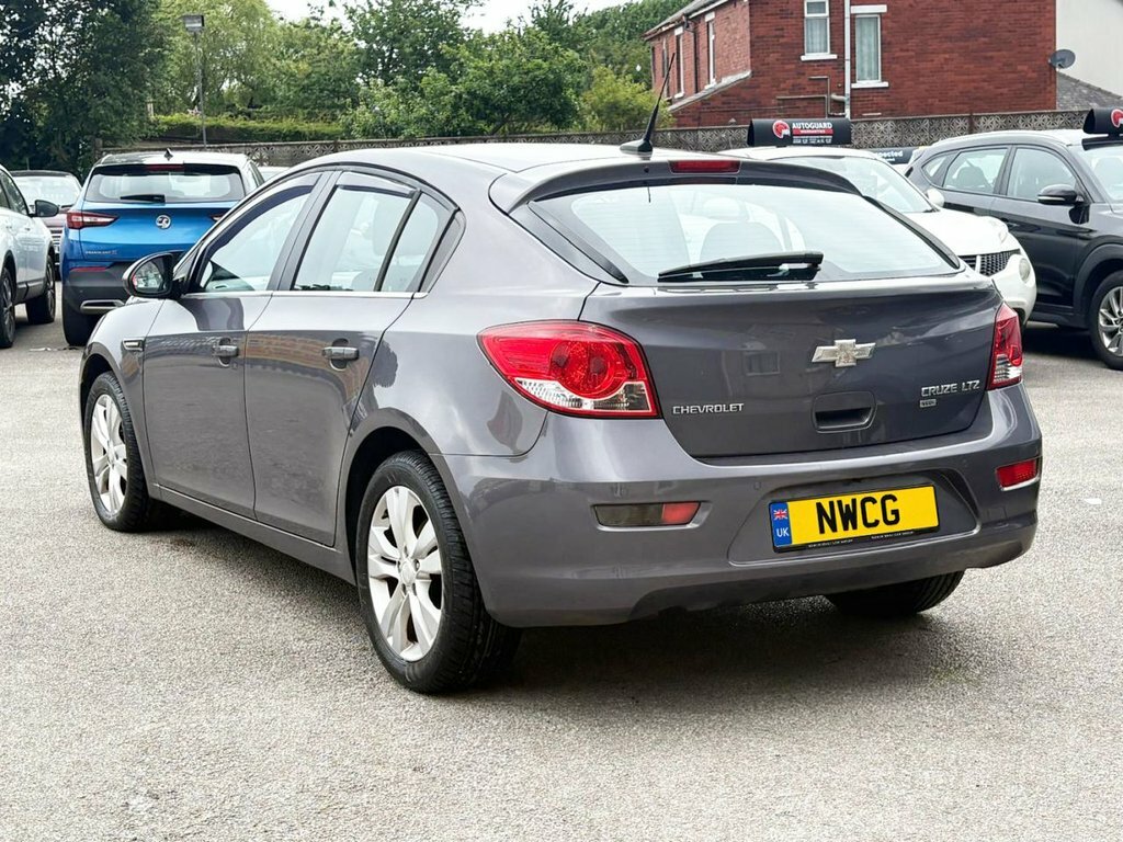 Chevrolet Cruze 1.7L Ltz Grey #4