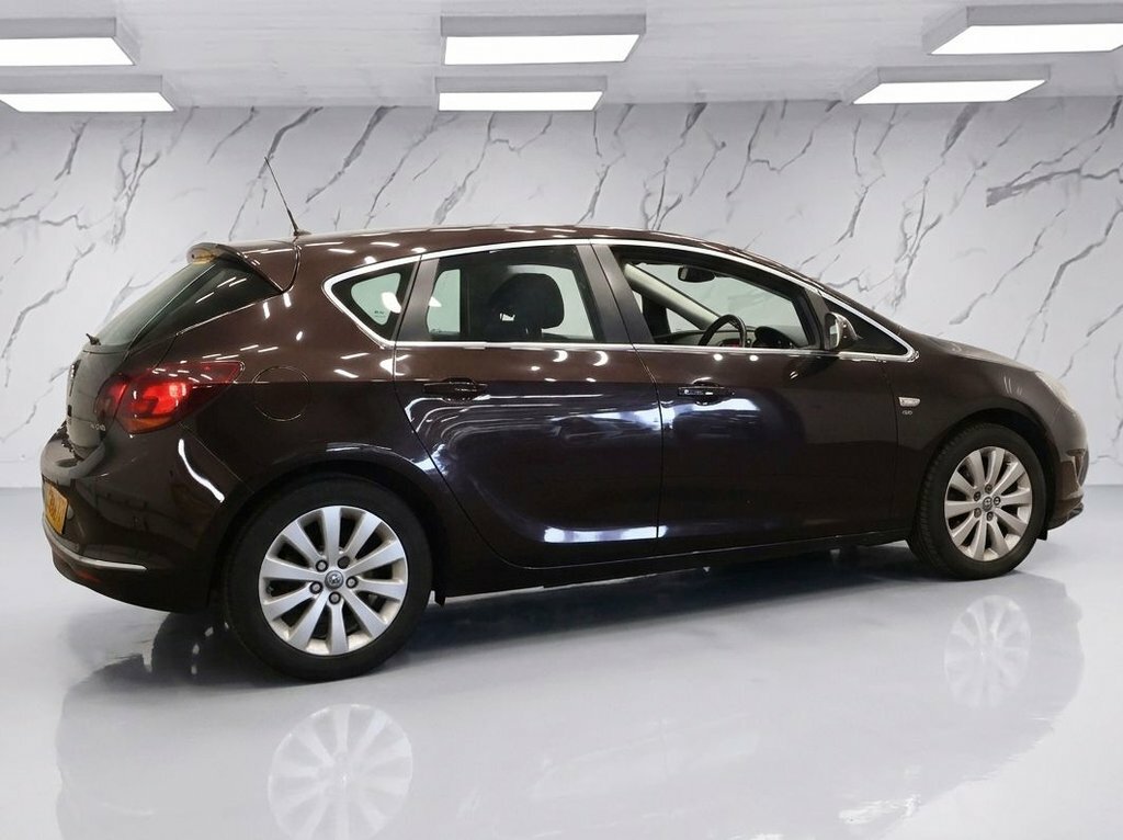 Vauxhall Astra 2L Elite UNZ6377 Brown #6