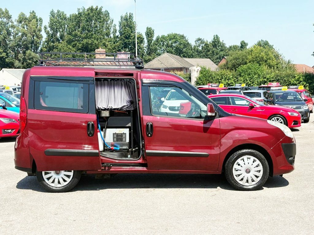 Fiat Doblo 1.4L Active Red #6