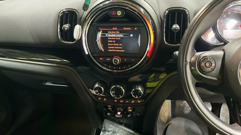 Mini Countryman 1.5L Cooper YF17VPM Red #6