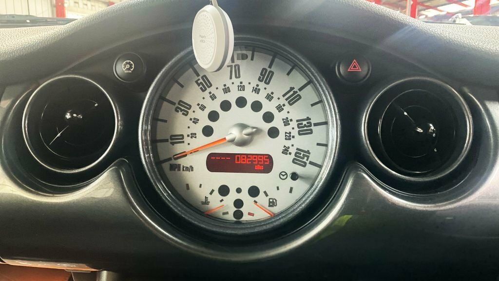 Mini Convertible 1.6 Cooper Sidewalk White #8