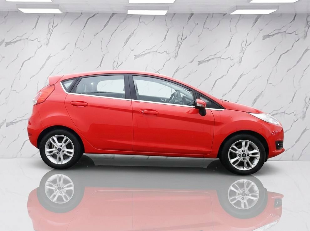 Ford Fiesta 1L Zetec Red #5