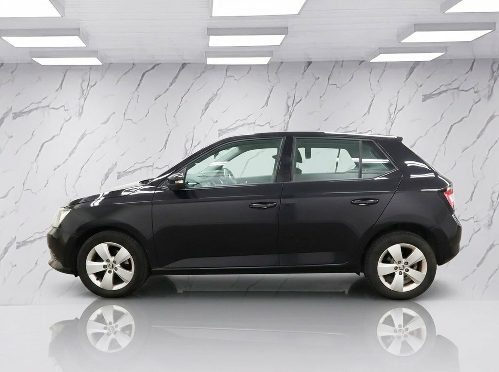 Skoda Fabia 1L Se Black #5
