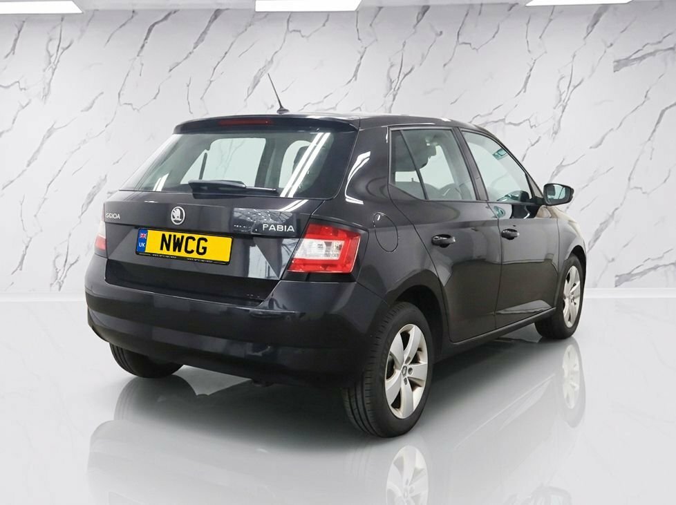 Skoda Fabia 1L Se Black #4