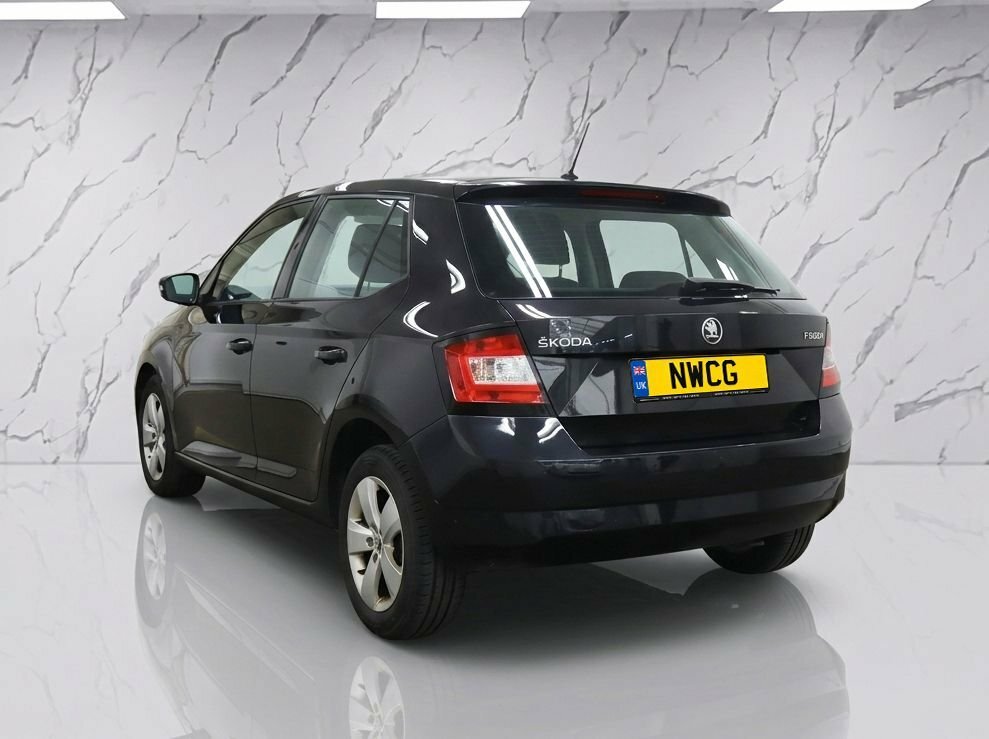 Skoda Fabia 1L Se Black #3