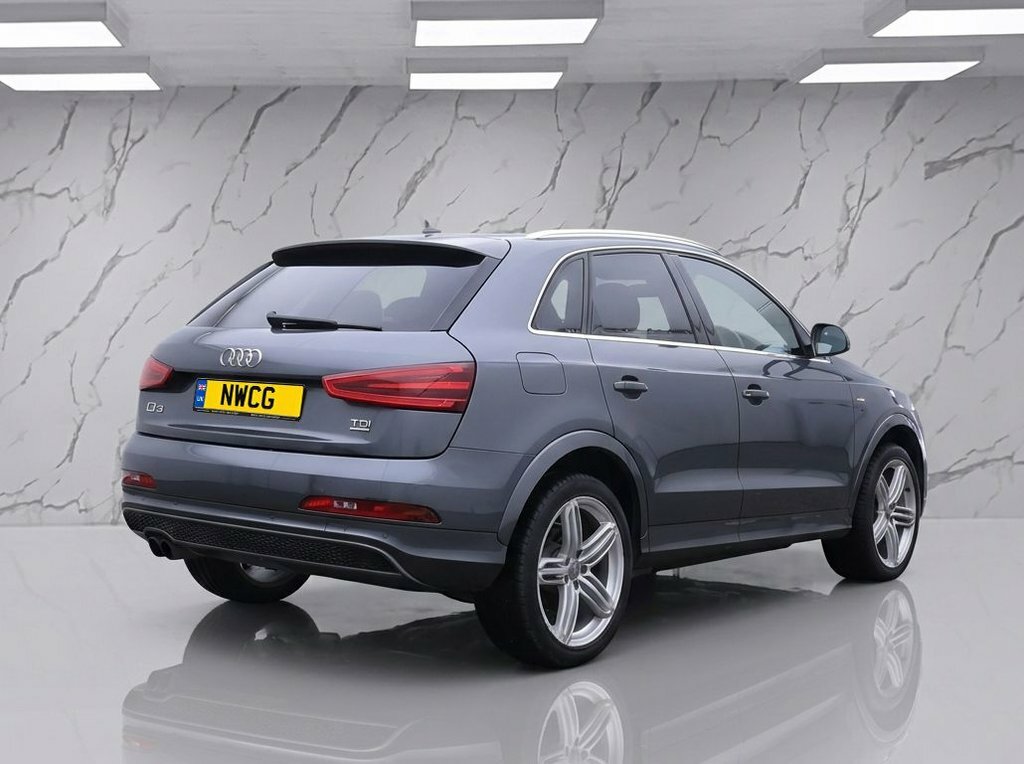 Audi Q3 2L S Line Grey #4