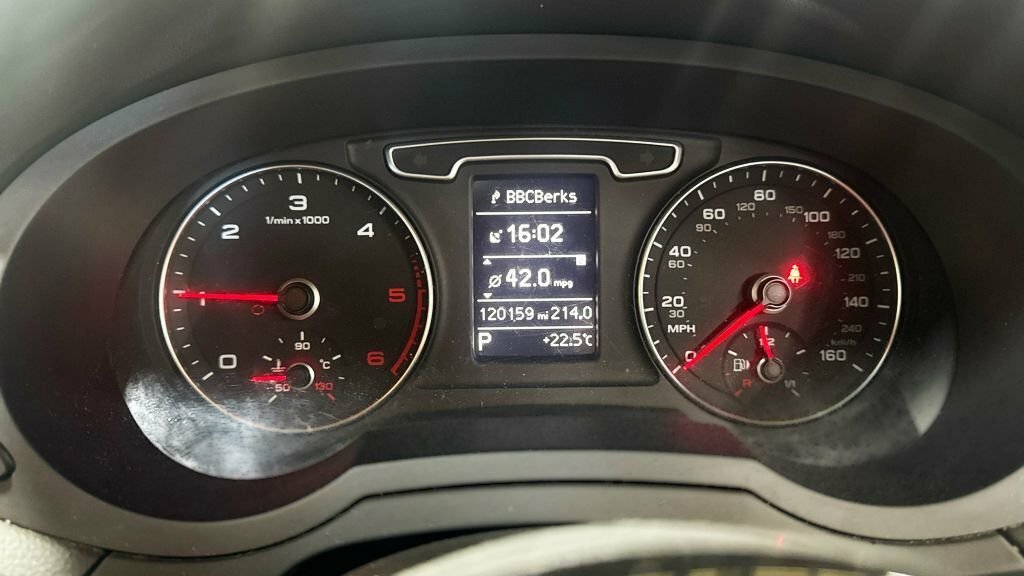 Audi Q3 Tdi Quattro Se Black #8