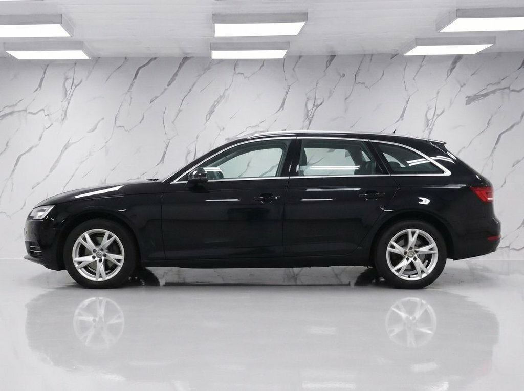 Audi A4 Avant 1.4L Sport Black #5