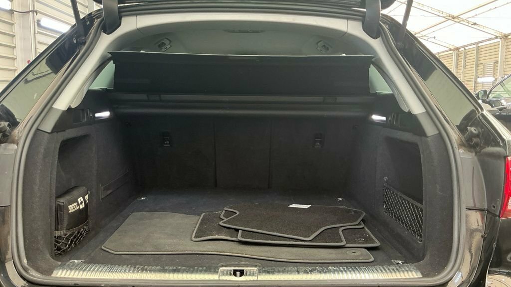Audi A4 Avant 2L S Line Blue #11
