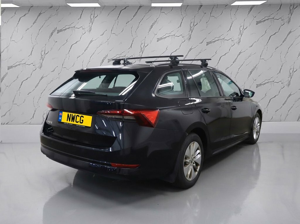 Skoda Octavia 1L Se Technology Black #4