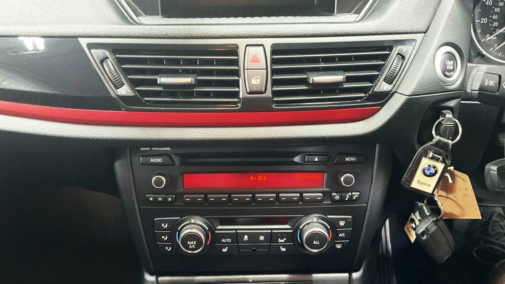 BMW X1 Xdrive18d Se 141 Black #7