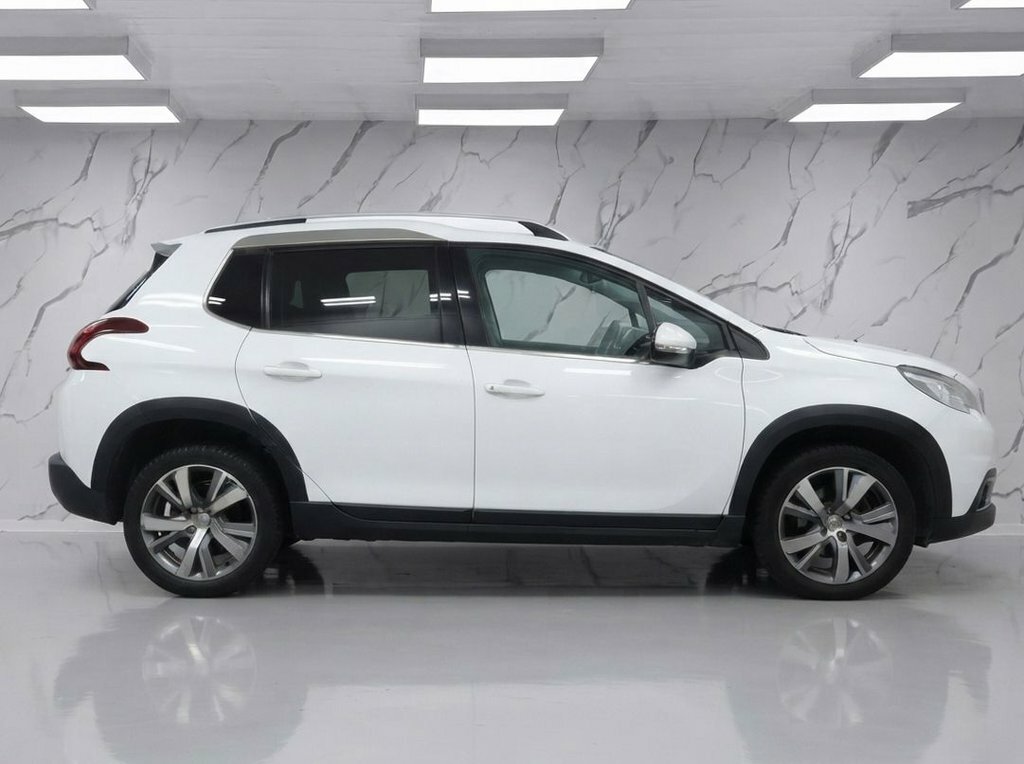 Peugeot 2008 1.6L Allure White #4