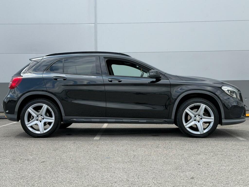 Mercedes-Benz GLA Class 2.1 Gla220d Amg Line Premium Plus 7G-dct 4Matic Black #6