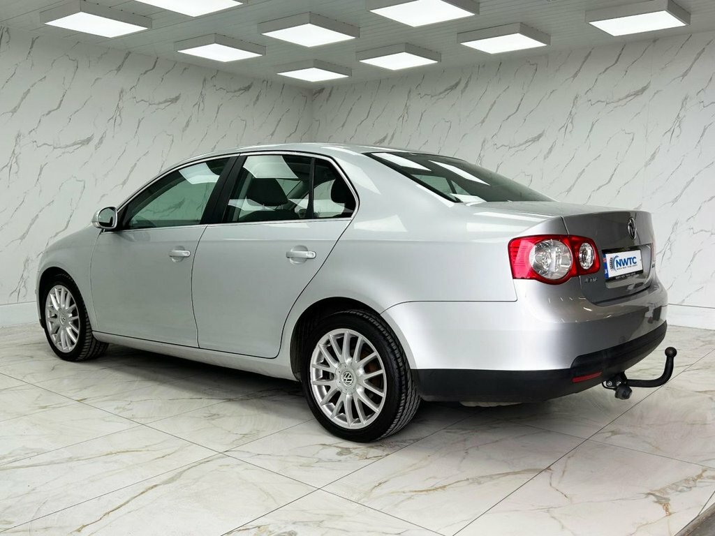 Volkswagen Jetta 2L Sport Silver #6