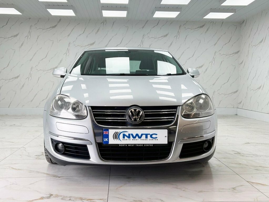Volkswagen Jetta 2L Sport Silver #3