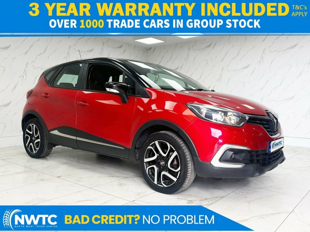 Renault Captur 0.9L Dynamique Nav Red