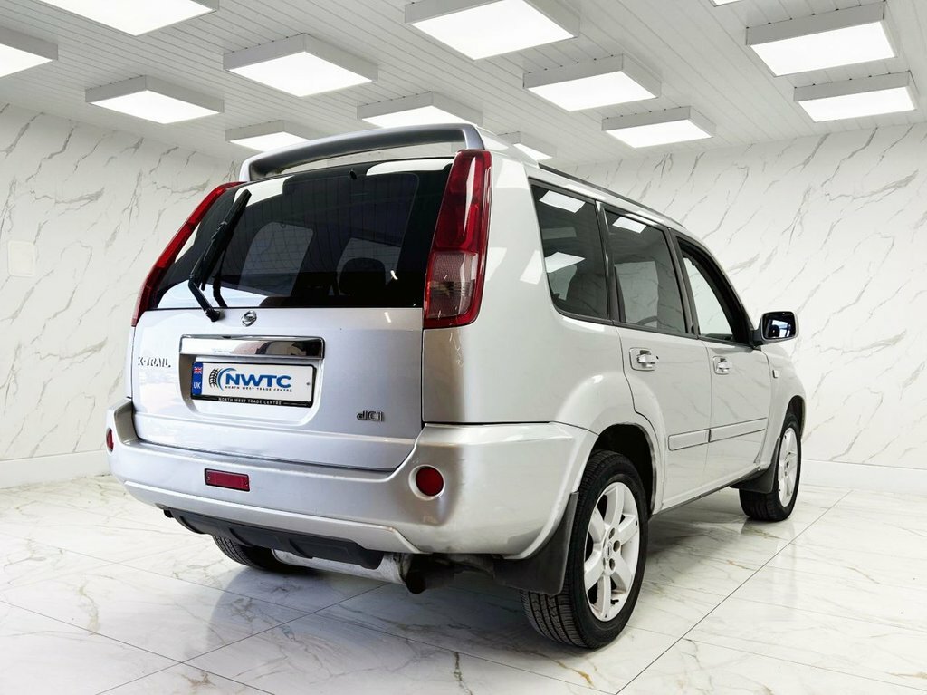 Nissan X-Trail Suv Silver #9