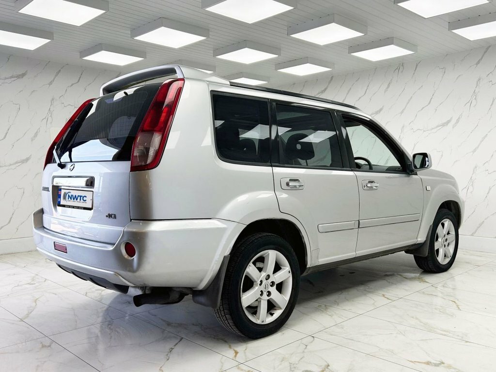 Nissan X-Trail Suv Silver #10