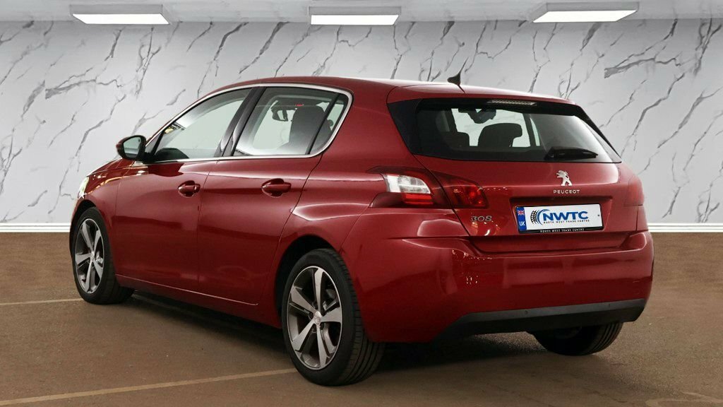 Peugeot 308 1.2L Allure Red #3