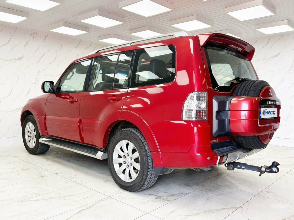 Mitsubishi Shogun 3.2L Elegance Red #6