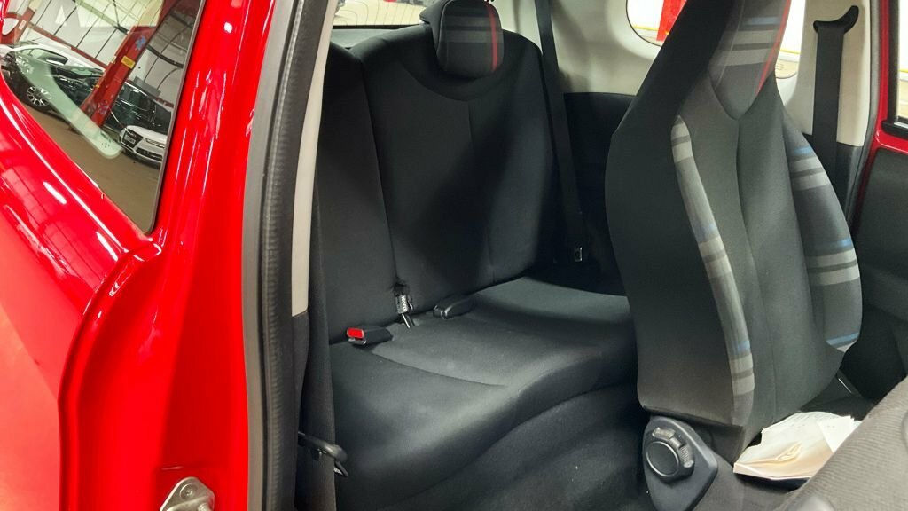 Peugeot 108 Active  #9