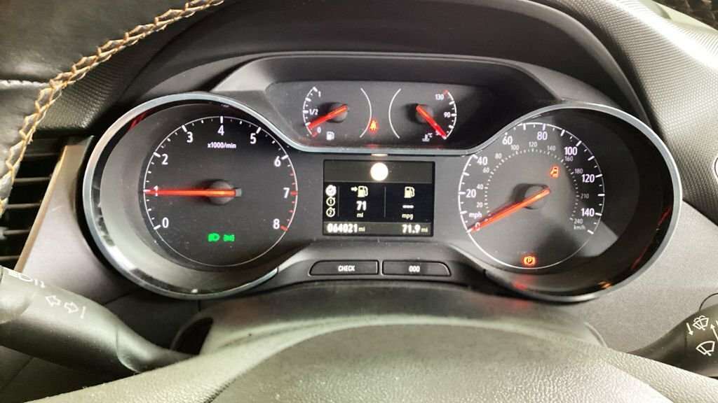 Vauxhall Crossland X Tech Line Nav White #8
