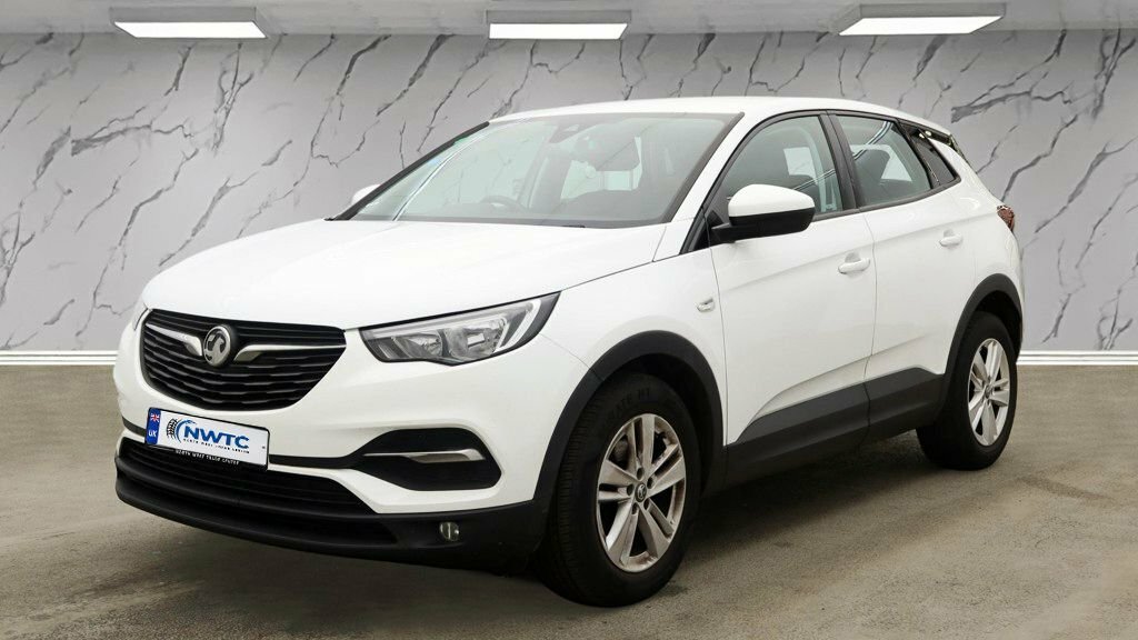Vauxhall Grandland X 1.6L Se DN68RXZ White #2