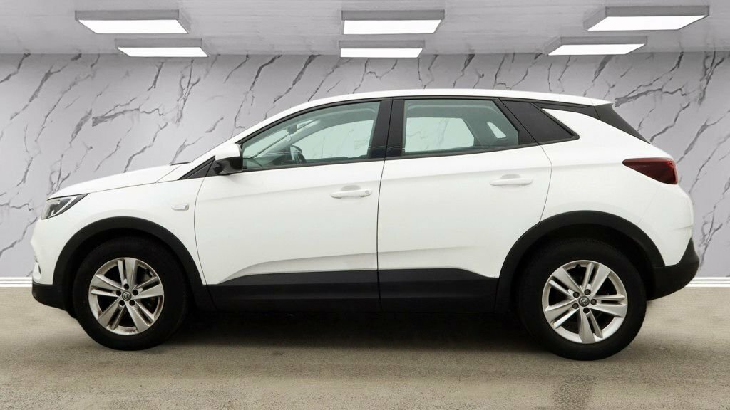 Vauxhall Grandland X 1.6L Se DN68RXZ White #6