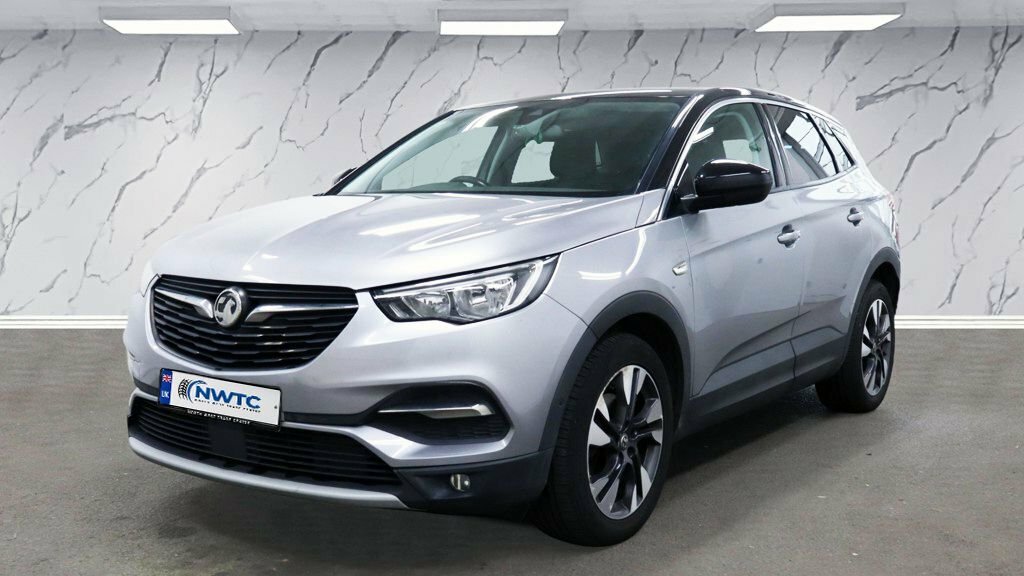 Vauxhall Grandland X 1.2L Sport Nav FL69AHZ Grey #2