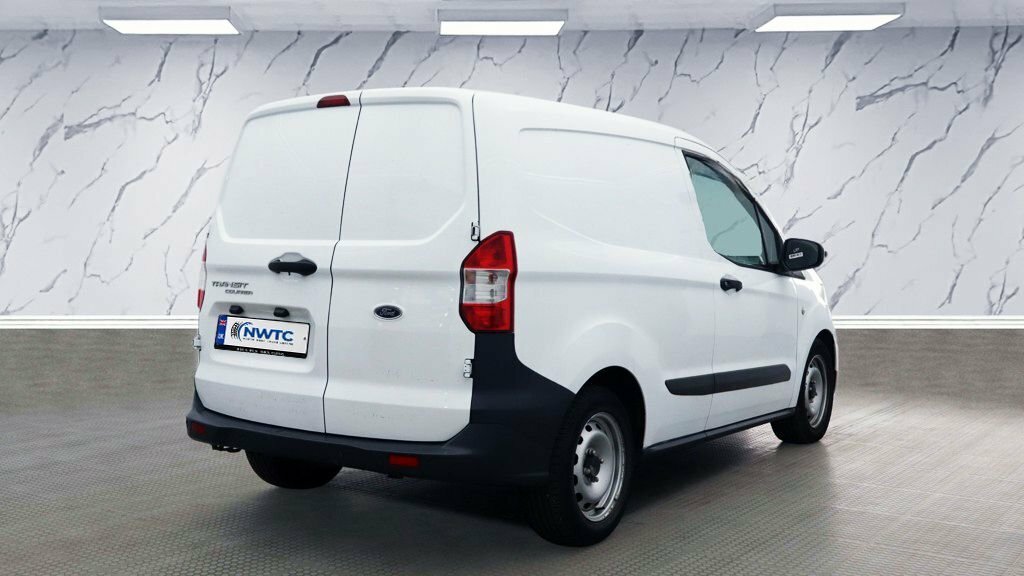 Ford Transit Courier 1L Leader White #4