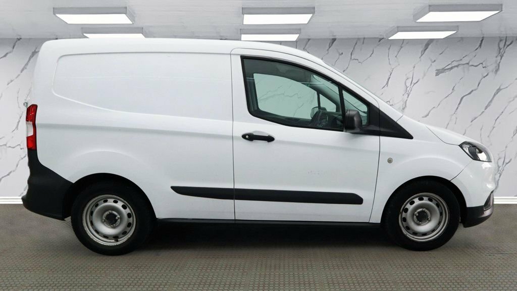 Ford Transit Courier 1L Leader White #5