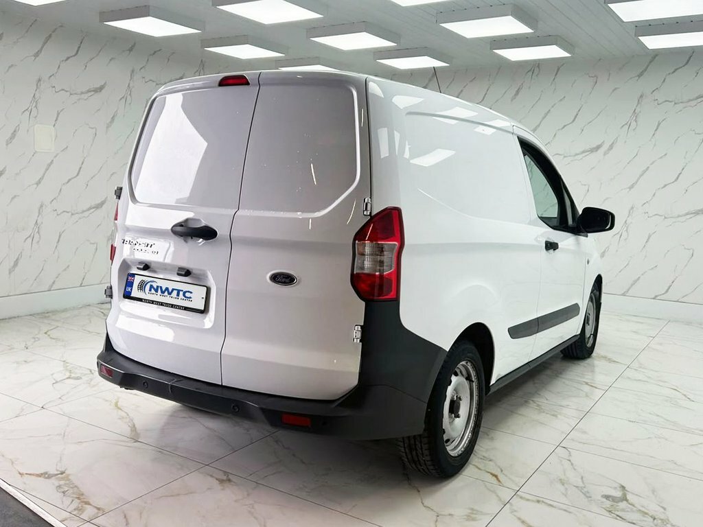 Ford Transit Courier 1L Leader MT22JHH White #6
