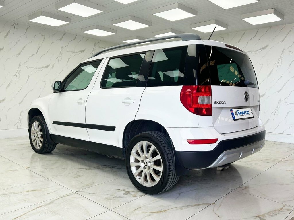Skoda Yeti 1.2L Se White #6