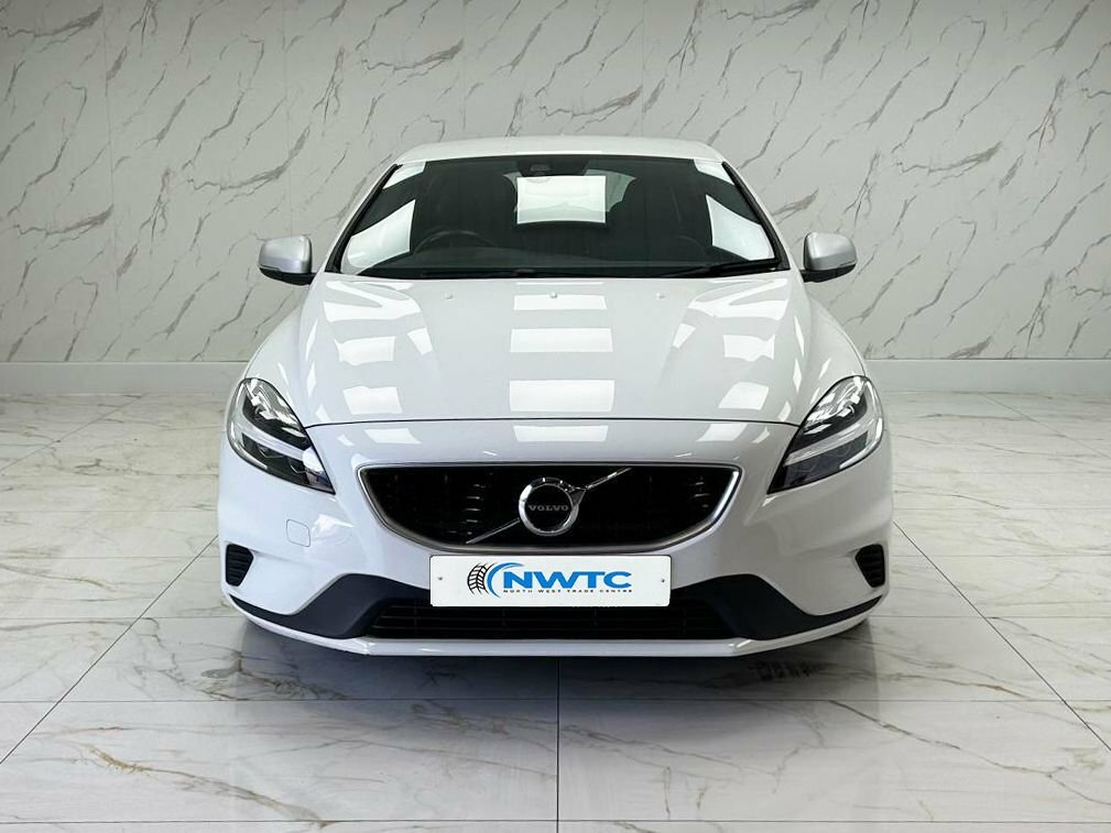 Volvo V40 2L R-design White #3