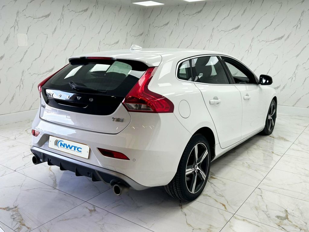 Volvo V40 R Design Edition Blue #10